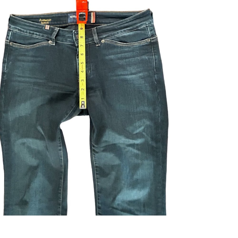 NOTIFY Boot Cut jean Size 31 - Picture 6 of 9